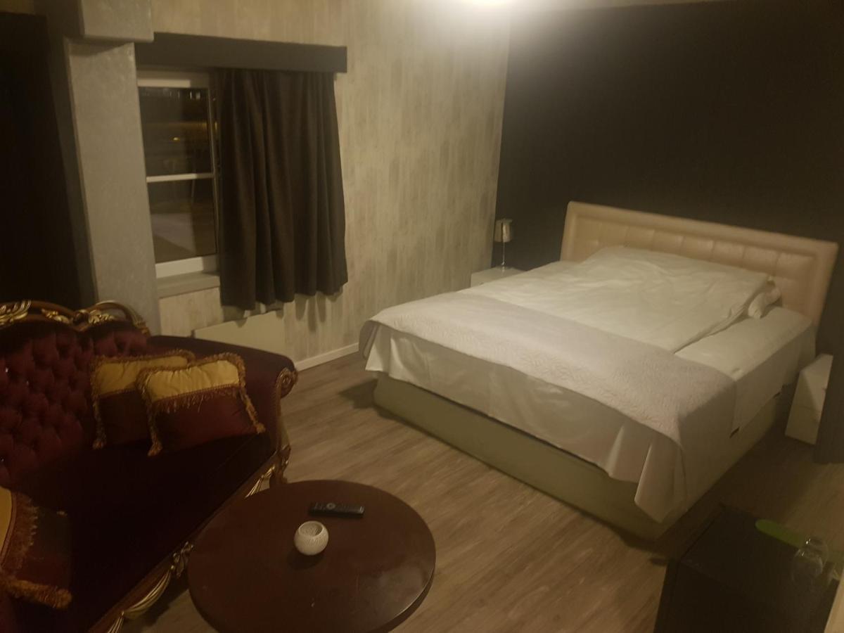 Hotellmilano As Mosjøen Exteriör bild